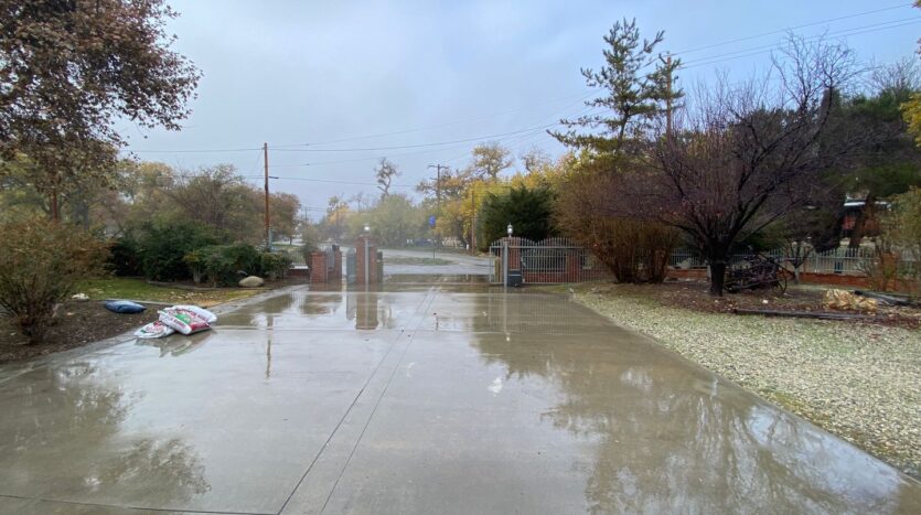 18056 Albyn Ct. - Lake Hughes - California - 3 bed, 2 bath rental property
