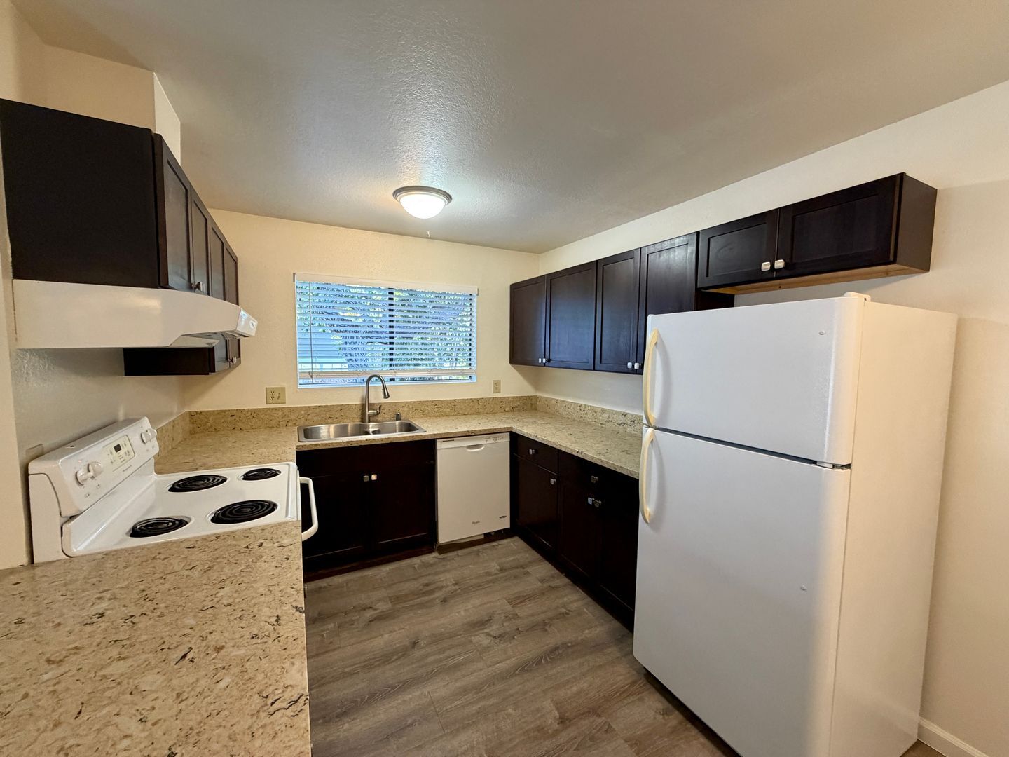 1809-1811 Glasgow Ave - Encinitas - California - 2 bed, 2 bath rental property