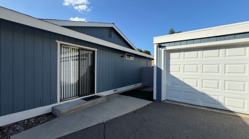 1809-1811 Glasgow Ave - Encinitas - California - 2 bed, 2 bath rental property