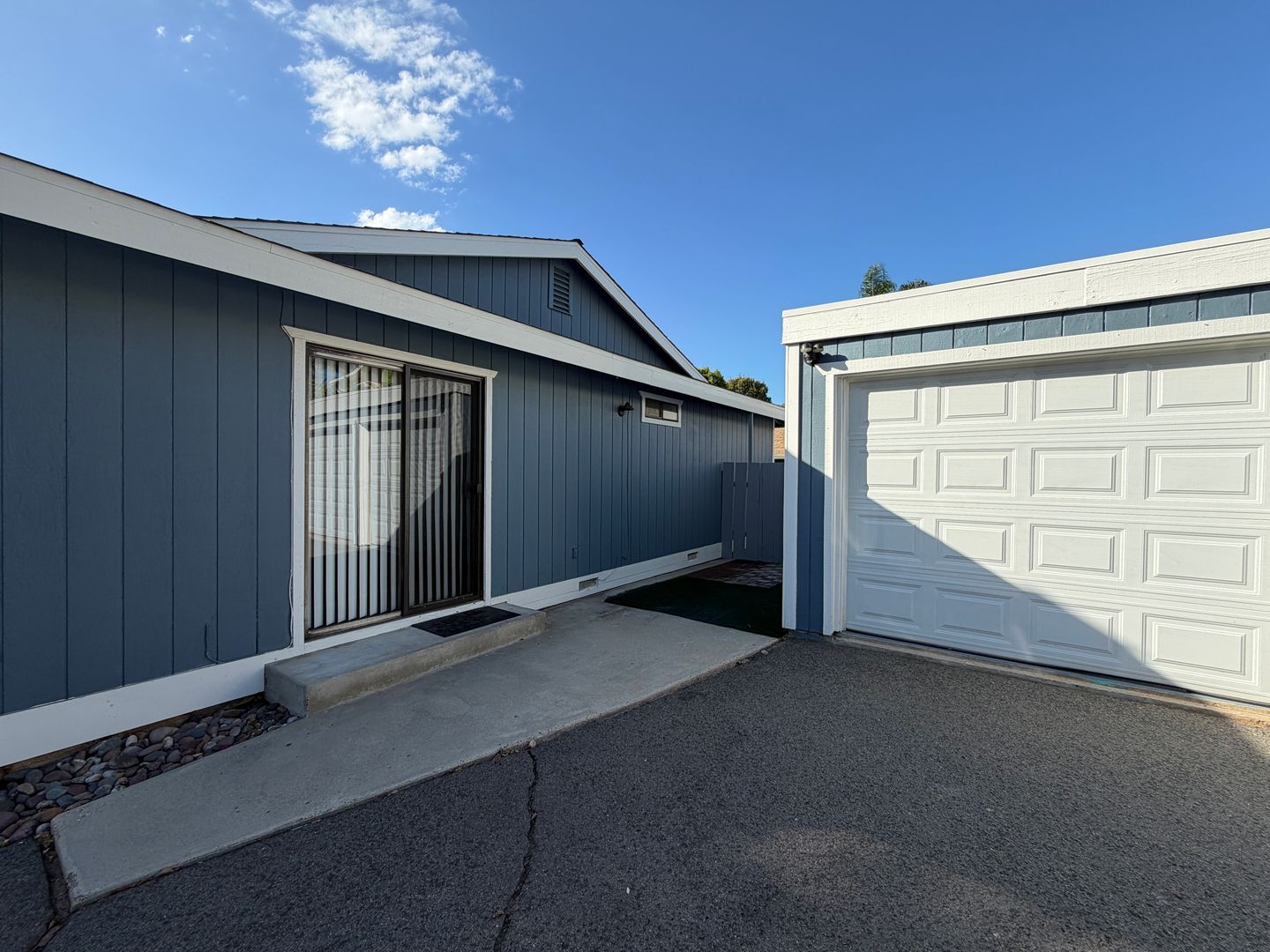 1809-1811 Glasgow Ave - Encinitas - California - 2 bed, 2 bath rental property