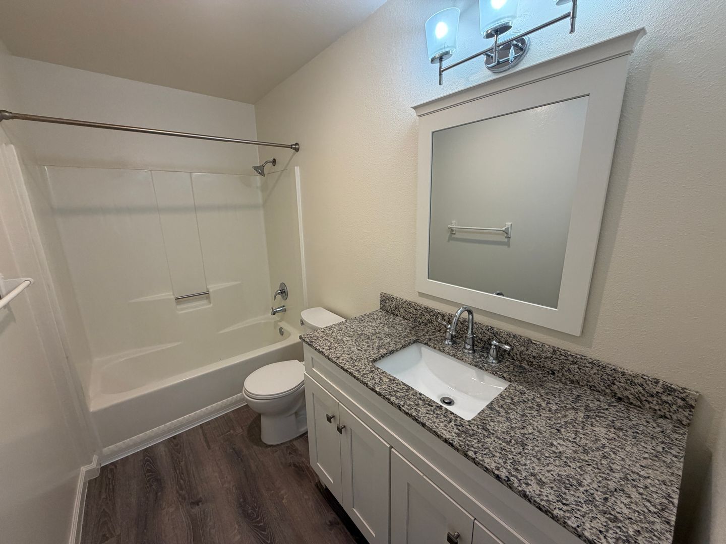 1809-1811 Glasgow Ave - Encinitas - California - 2 bed, 2 bath rental property