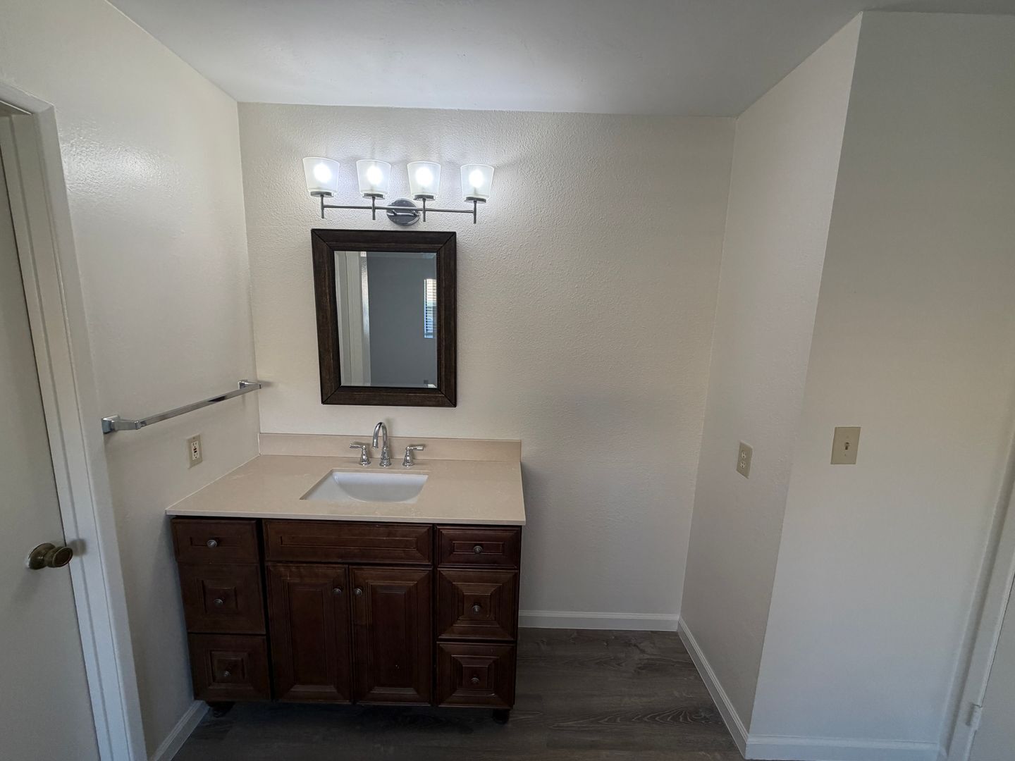 1809-1811 Glasgow Ave - Encinitas - California - 2 bed, 2 bath rental property