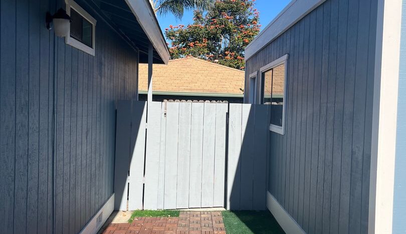 1809-1811 Glasgow - Encinitas - California - 2 bed, 2 bath rental property