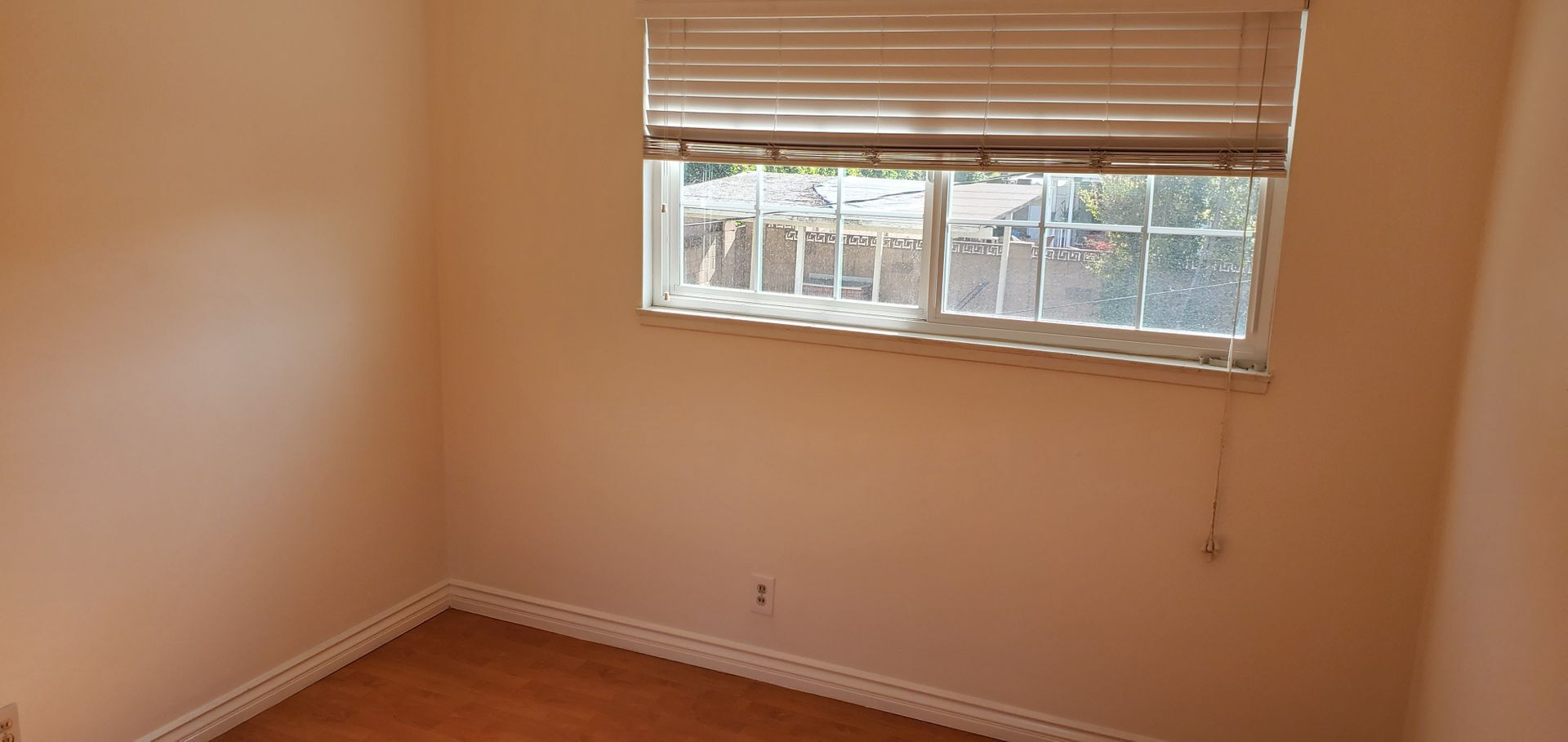 184 Ulysses St - Simi Valley - California - 4 bed, 2.5 bath rental property
