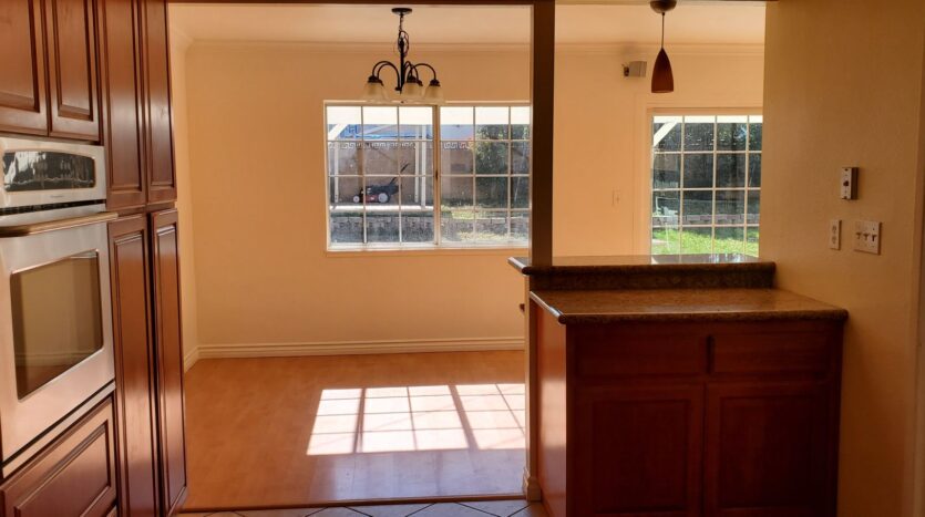 184 Ulysses St - Simi Valley - California - 4 bed, 2.5 bath rental property