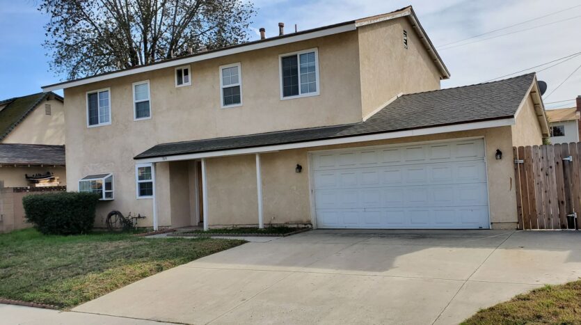 184 Ulysses St - Simi Valley - California - 4 bed, 2.5 bath rental property
