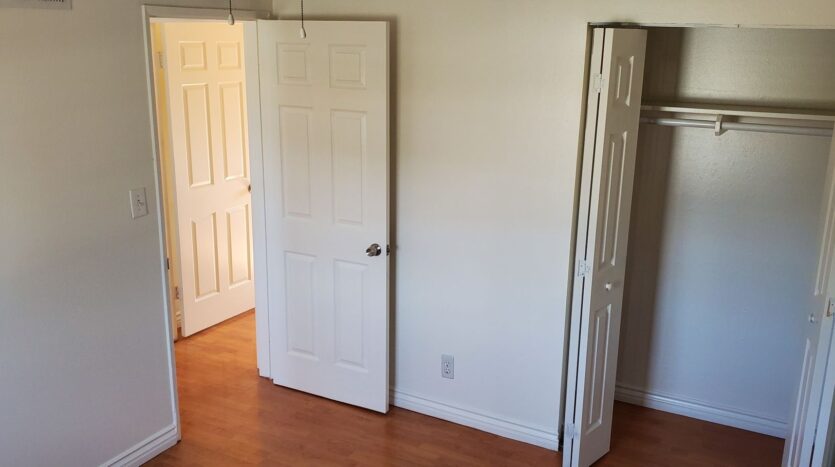 184 Ulysses St - Simi Valley - California - 4 bed, 2.5 bath rental property