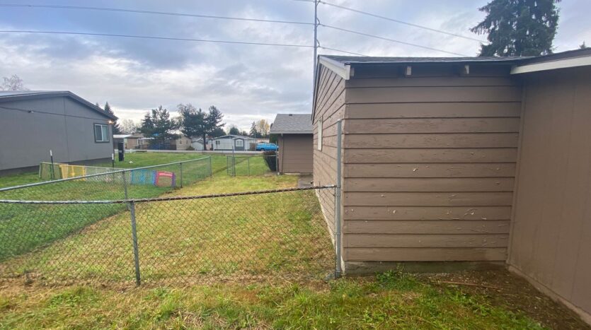 1924 84th St E - Tacoma - Washington - 3 bed, 1.5 bath rental property