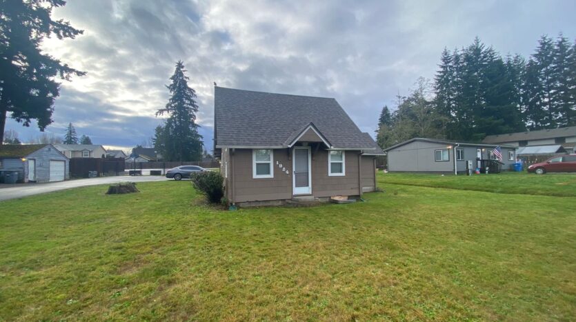 1924 84th St E - Tacoma - Washington - 3 bed, 1.5 bath rental property