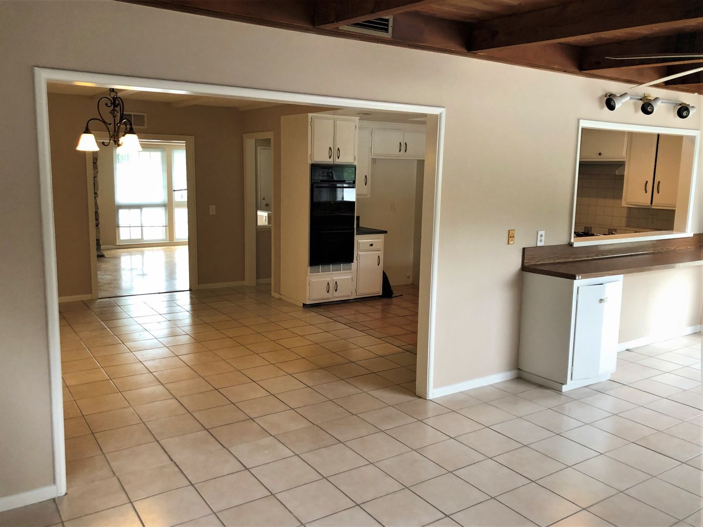 207 E. Woodstock Ave. - Orange - California - 4 bed, 2 bath rental property