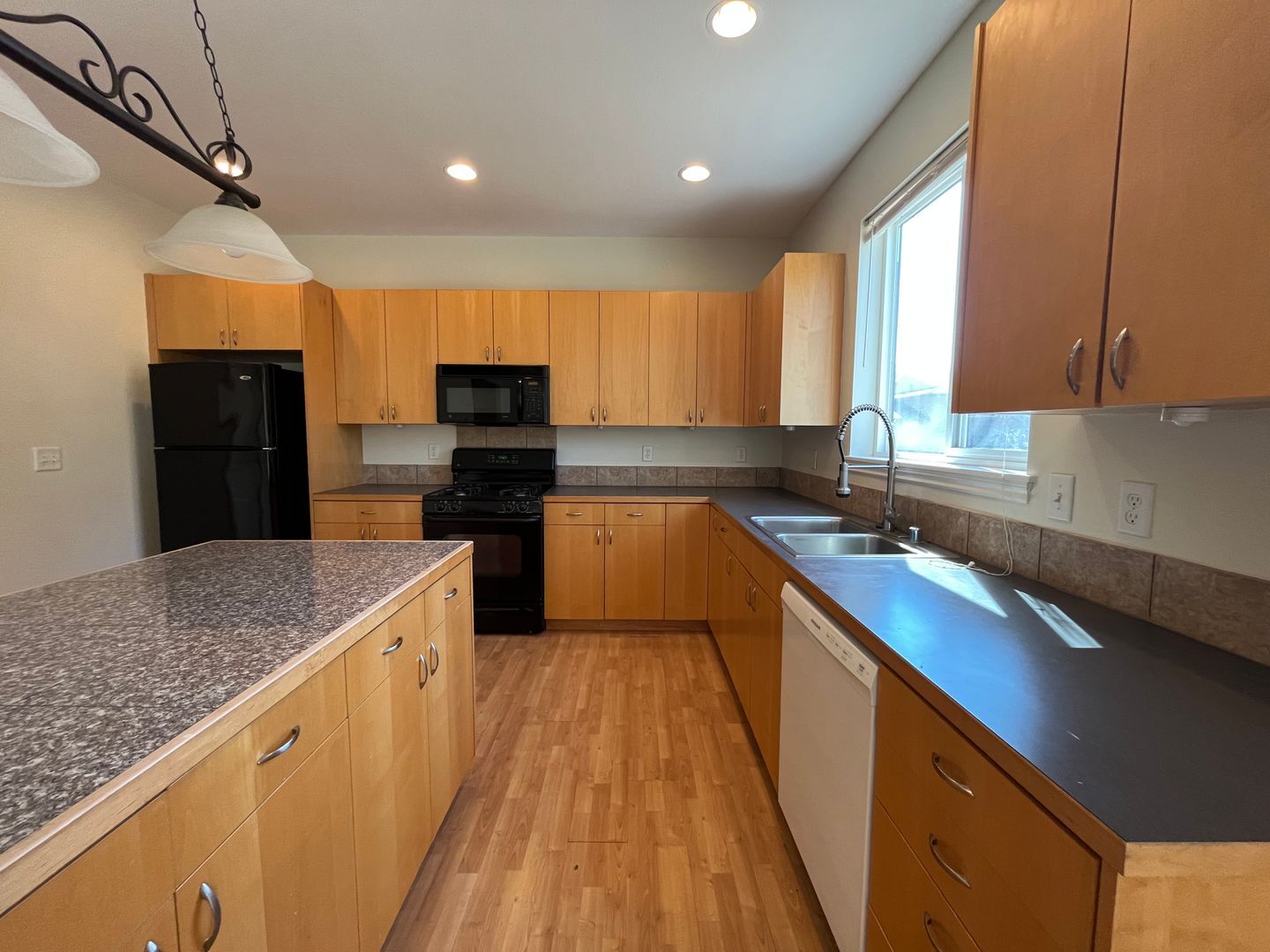 2282 Gardiner Dr. - Ferndale - Washington - 4 bed, 2.5 bath rental property
