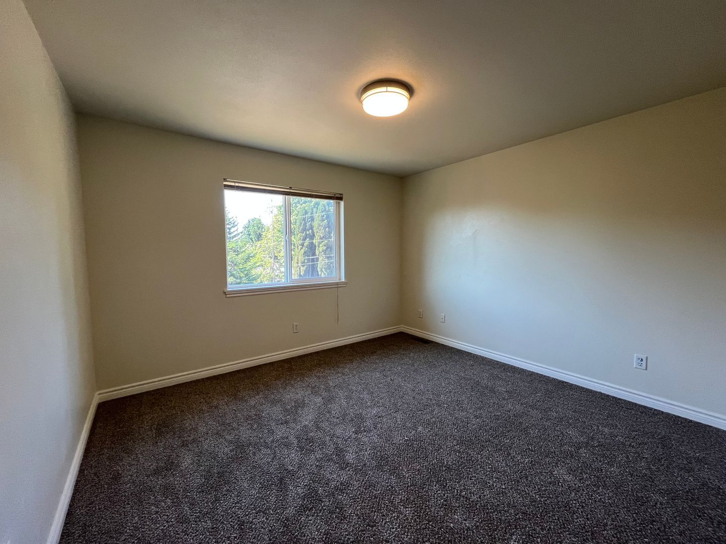 2282 Gardiner Dr. - Ferndale - Washington - 4 bed, 2.5 bath rental property