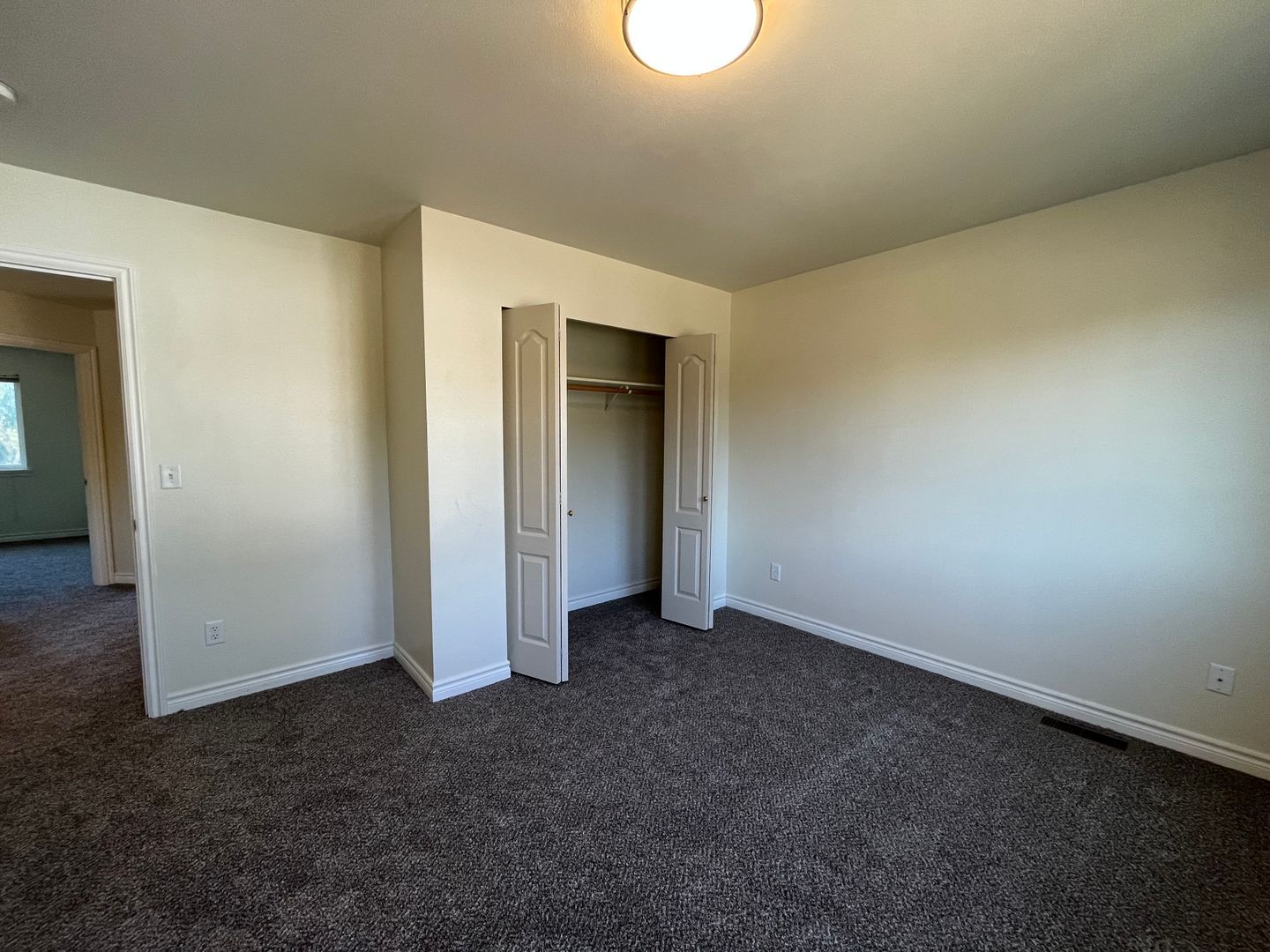 2282 Gardiner Dr. - Ferndale - Washington - 4 bed, 2.5 bath rental property