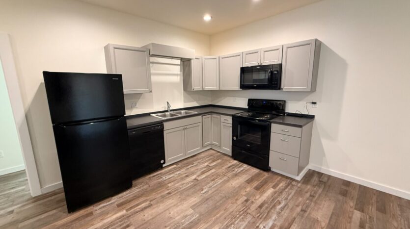 2304 - 2384 NW 8th St - Redmond - Oregon - 1 bed, 1 bath rental property