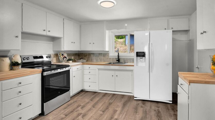 2328 Tacoma Ave S - Tacoma - Washington - 5 bed, 2 bath rental property