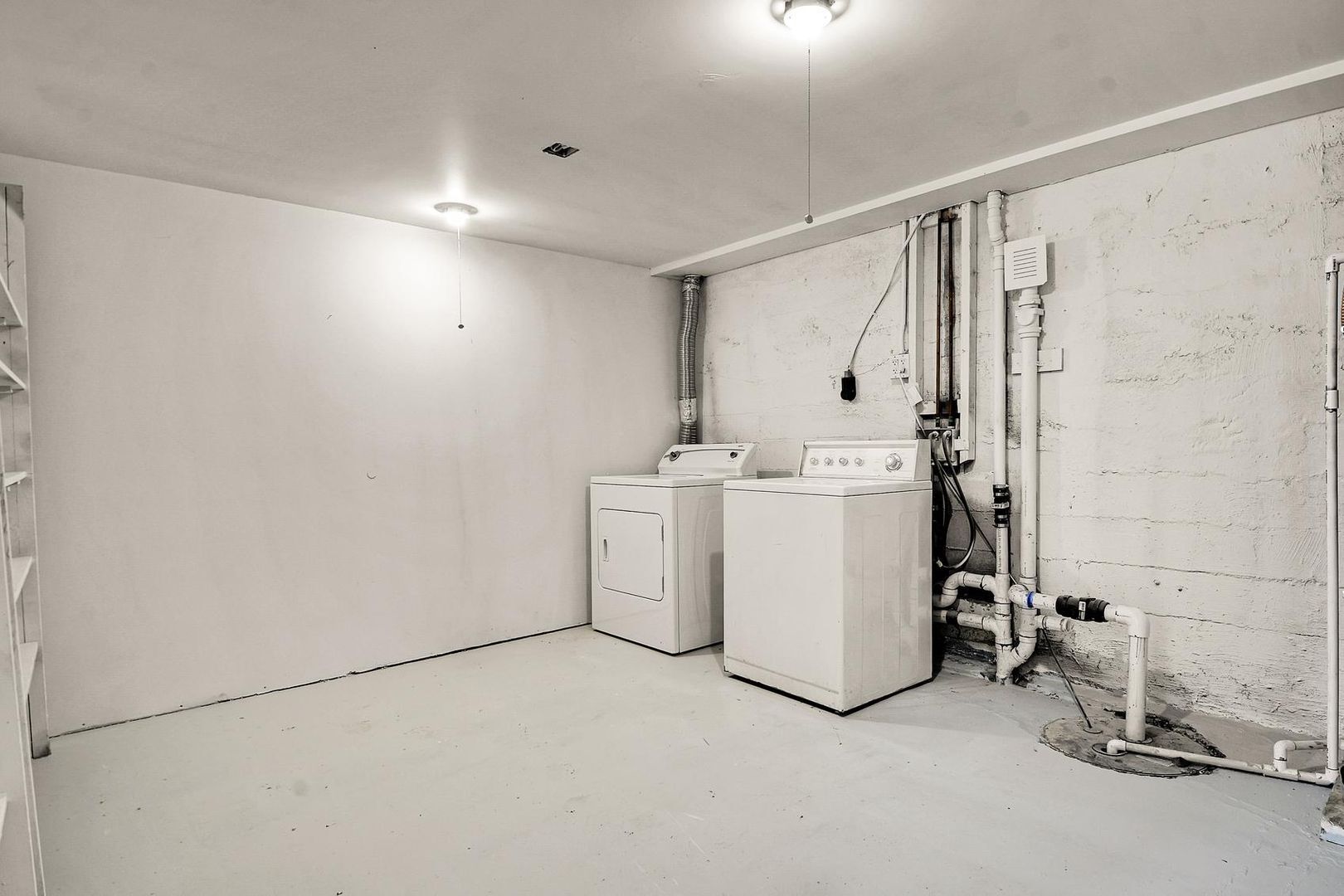 2328 Tacoma Ave S - Tacoma - Washington - 5 bed, 2 bath rental property