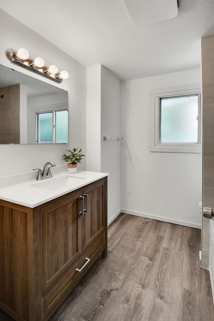 2328 Tacoma Ave S - Tacoma - Washington - 5 bed, 2 bath rental property