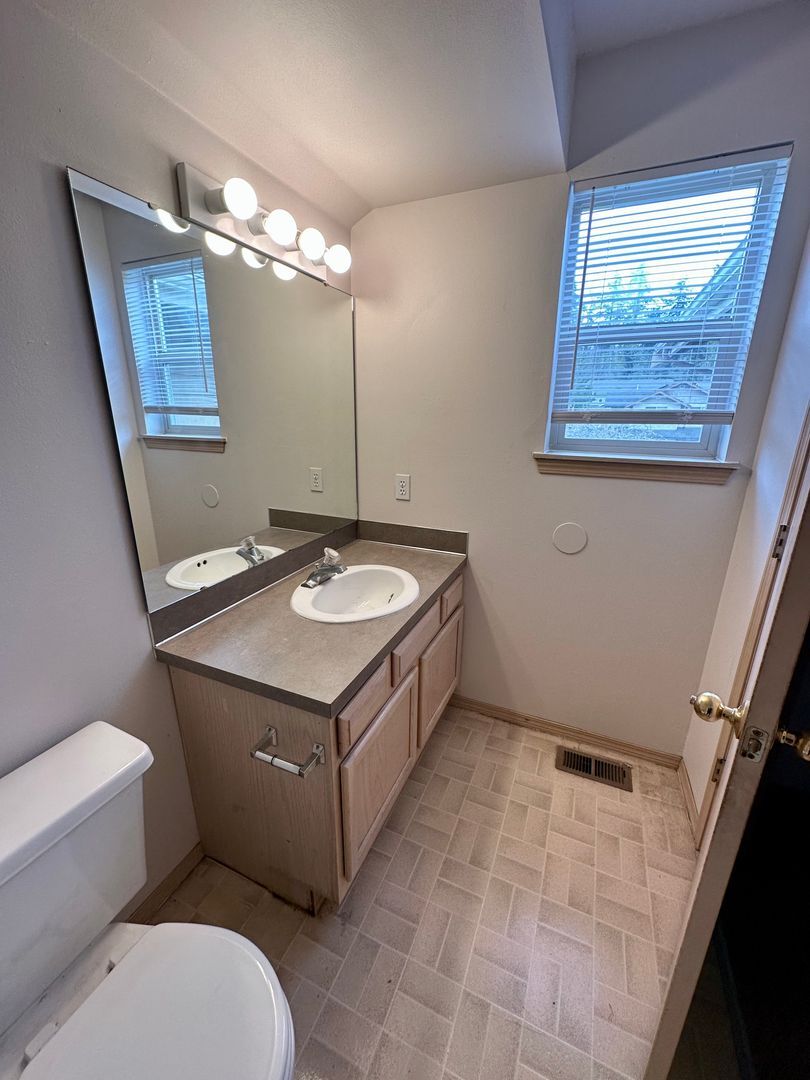 2425 Kentucky St. - Bellingham - Washington - 3 bed, 2.5 bath rental property