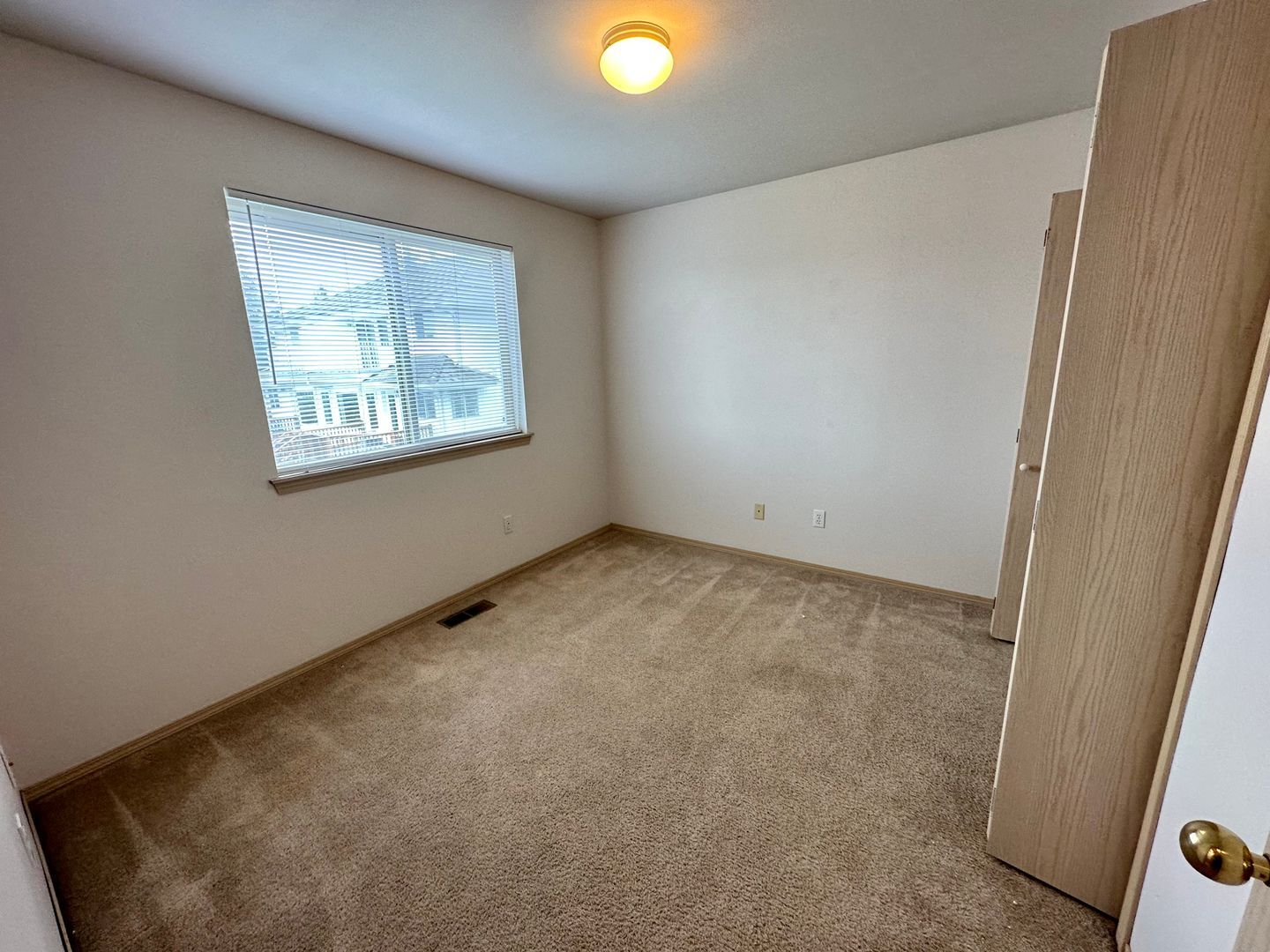 2425 Kentucky St. - Bellingham - Washington - 3 bed, 2.5 bath rental property