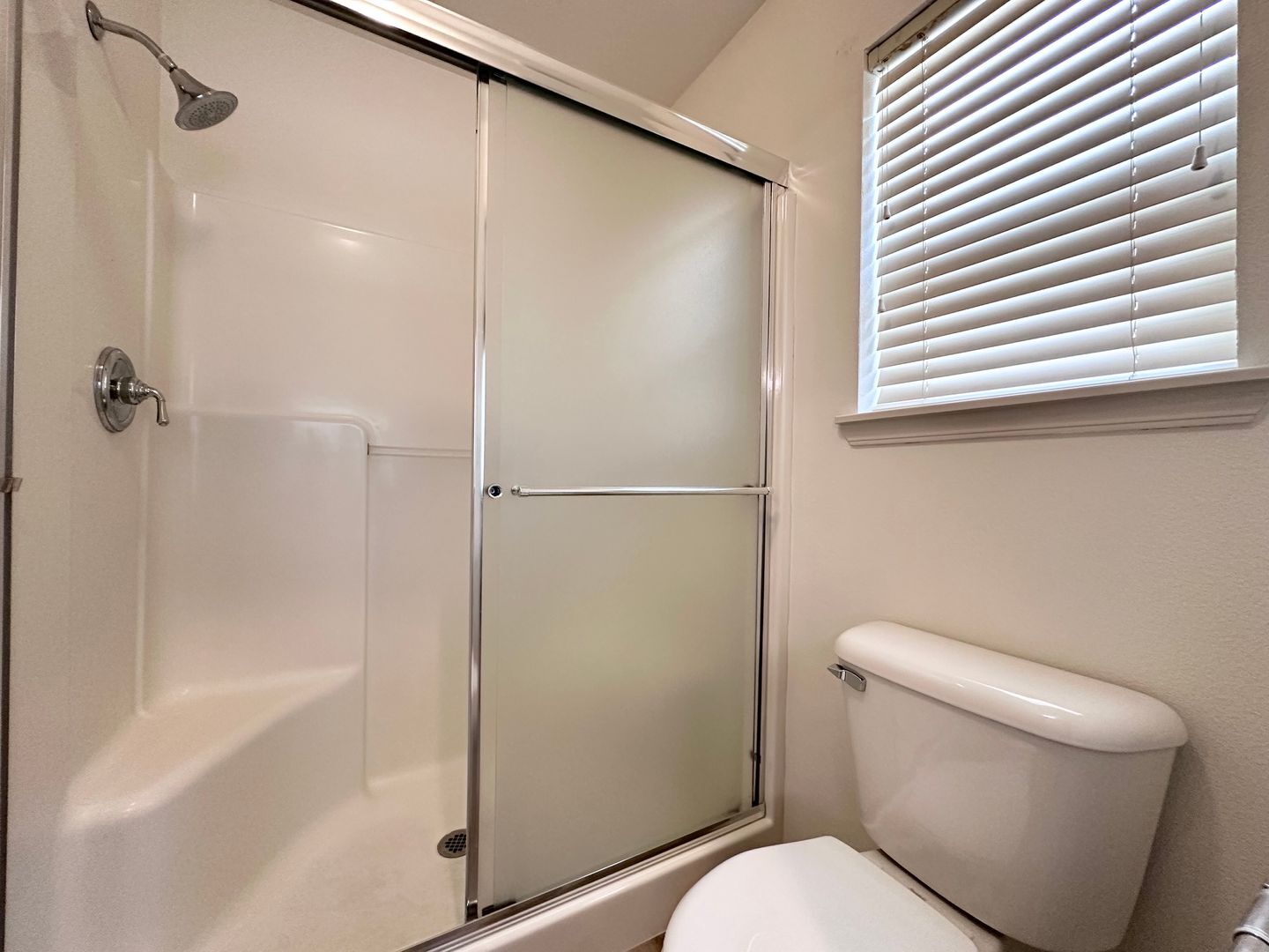 2472 NW Rogue Valley Terrace - Beaverton - Oregon - 3 bed, 2.5 bath rental property