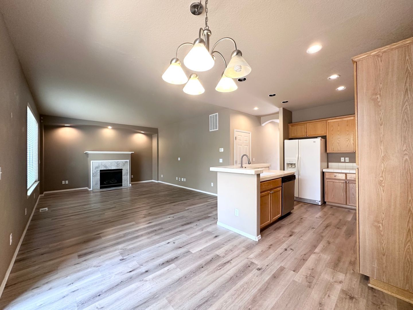 2472 NW Rogue Valley Terrace - Beaverton - Oregon - 3 bed, 2.5 bath rental property