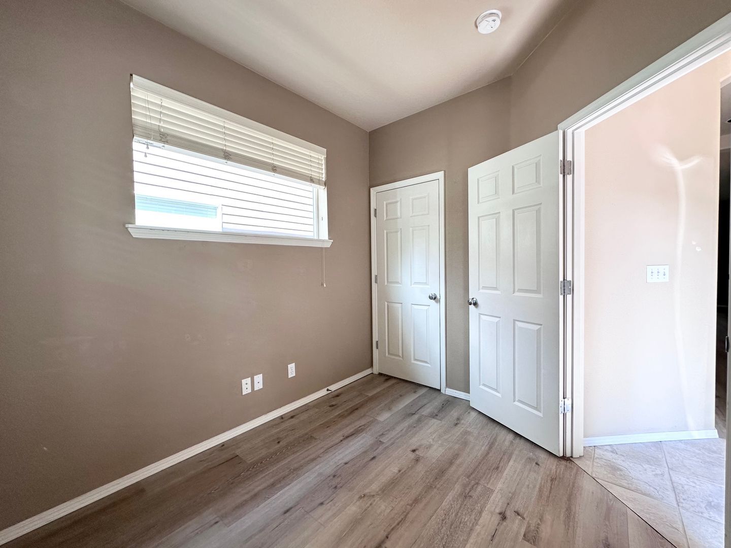 2472 NW Rogue Valley Terrace - Beaverton - Oregon - 3 bed, 2.5 bath rental property