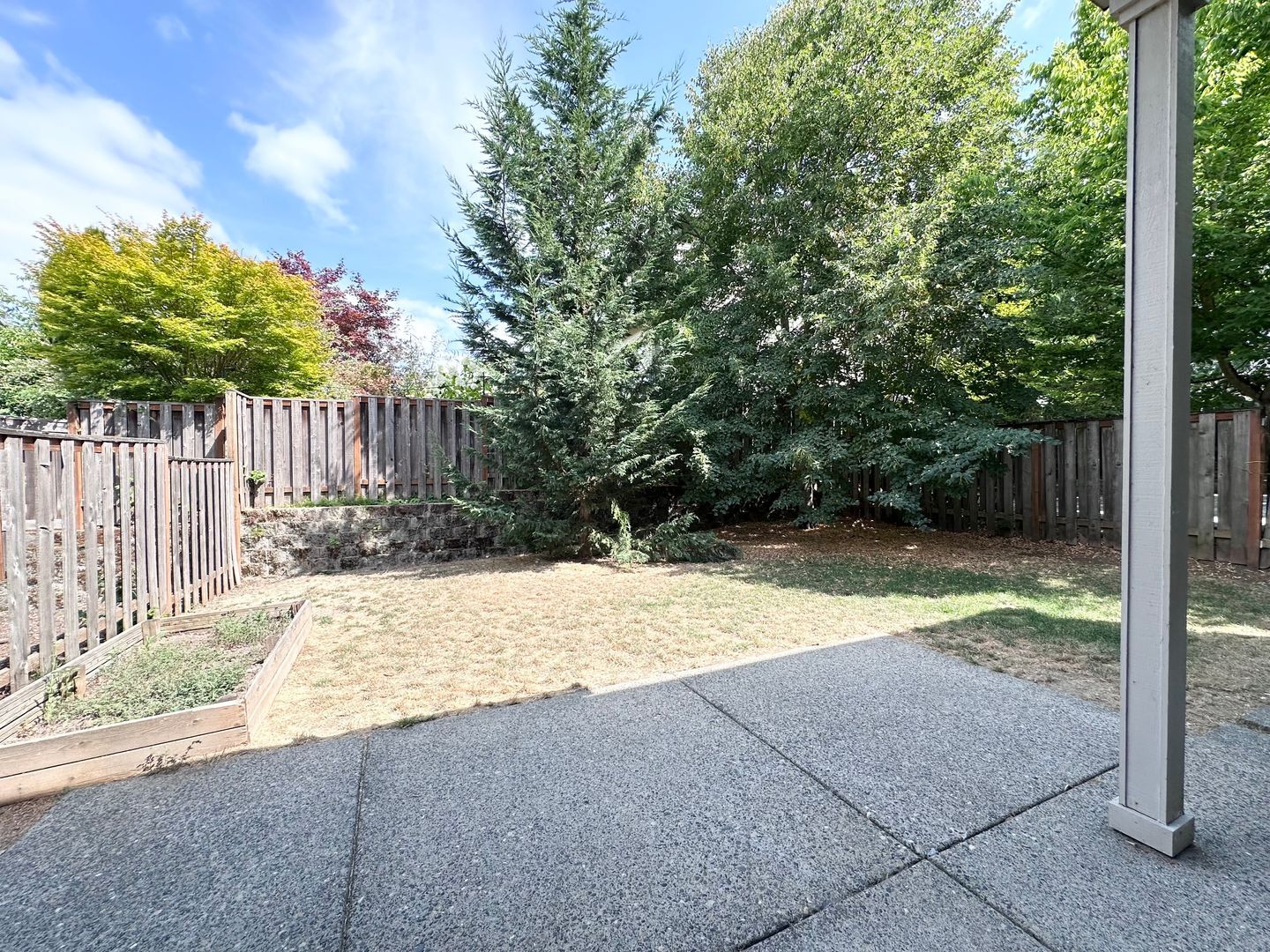 2472 NW Rogue Valley Terrace - Beaverton - Oregon - 3 bed, 2.5 bath rental property
