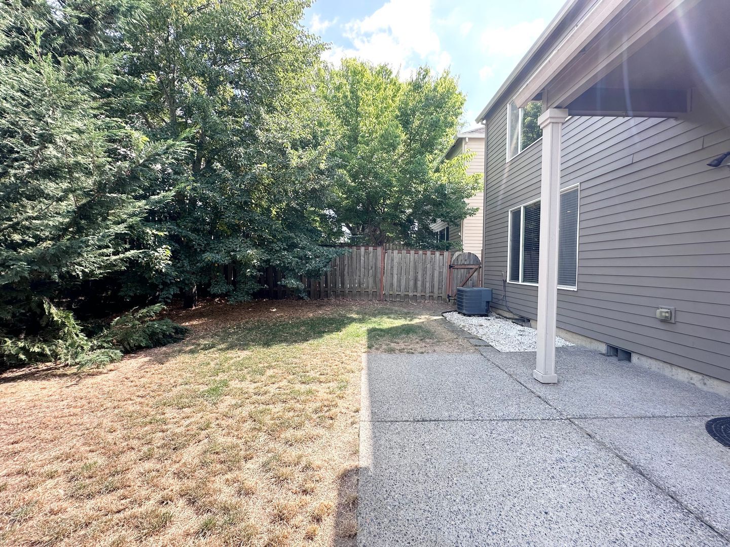 2472 NW Rogue Valley Terrace - Beaverton - Oregon - 3 bed, 2.5 bath rental property