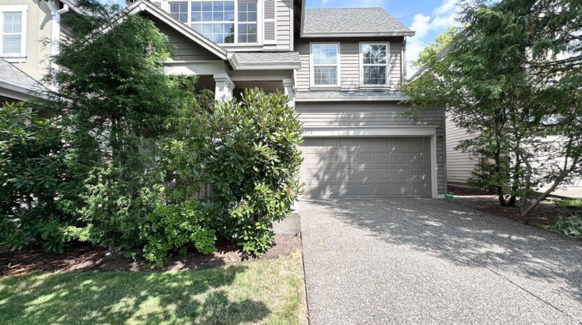 2472 NW Rogue Valley Terrace - Beaverton - Oregon - 3 bed, 2.5 bath rental property