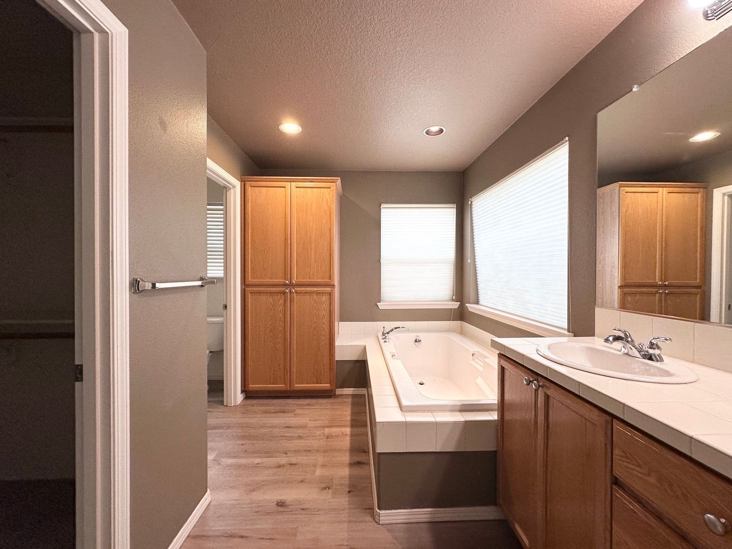 2472 NW Rogue Valley Terrace - Beaverton - Oregon - 3 bed, 2.5 bath rental property