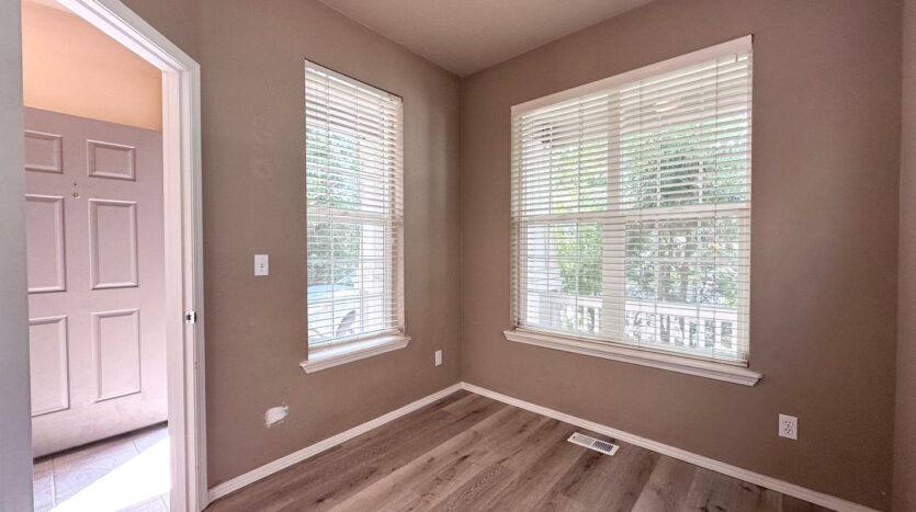 2472 NW Rogue Valley Terrace - Beaverton - Oregon - 3 bed, 2.5 bath rental property