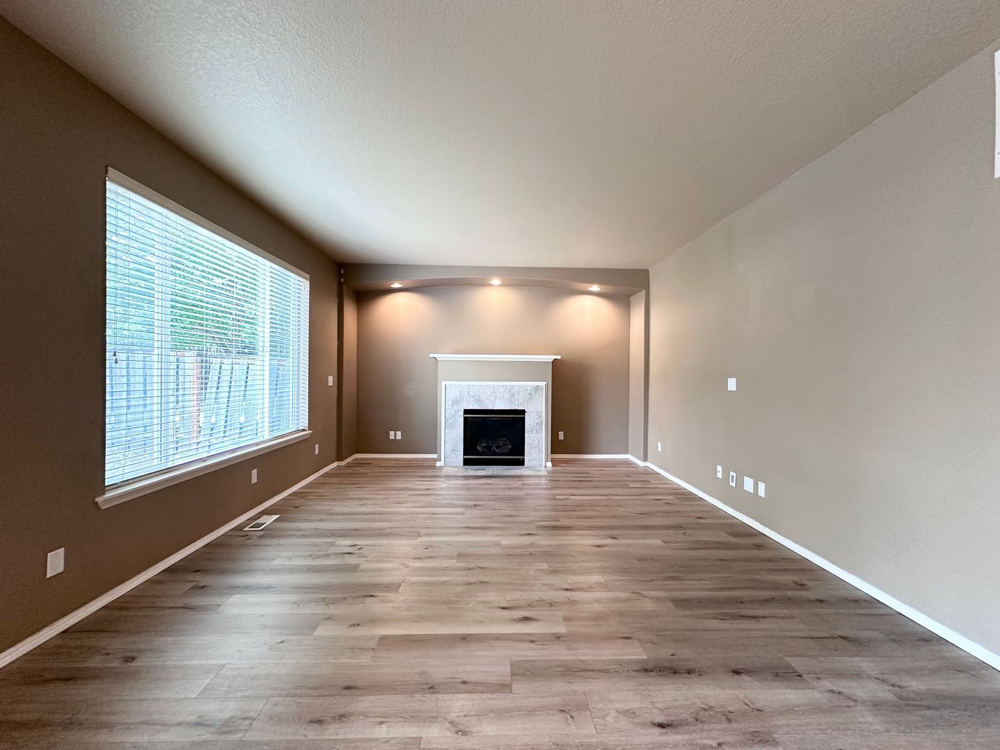 2472 NW Rogue Valley Terrace - Beaverton - Oregon - 3 bed, 2.5 bath rental property