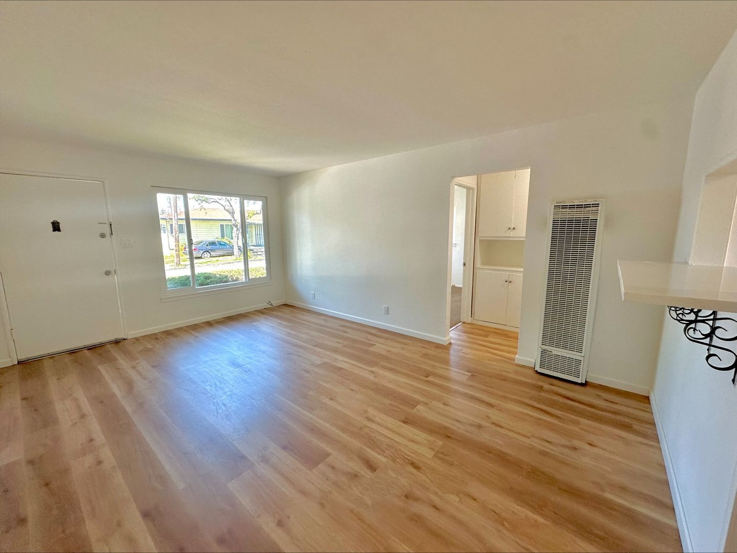  24828-24830 Thomas Avenue - Hayward - California - 2 bed, 1 bath rental property