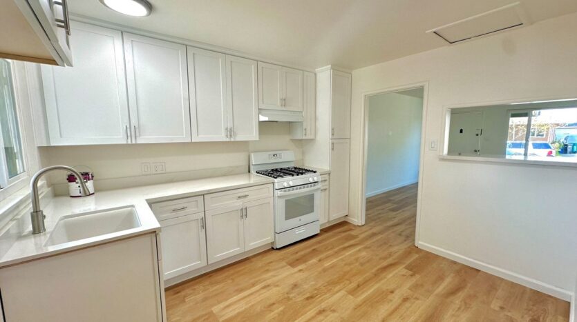 24828-24830 Thomas Avenue - Hayward - California - 2 bed, 1 bath rental property