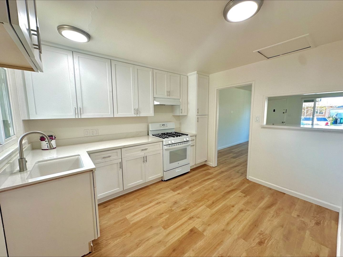  24828-24830 Thomas Avenue - Hayward - California - 2 bed, 1 bath rental property