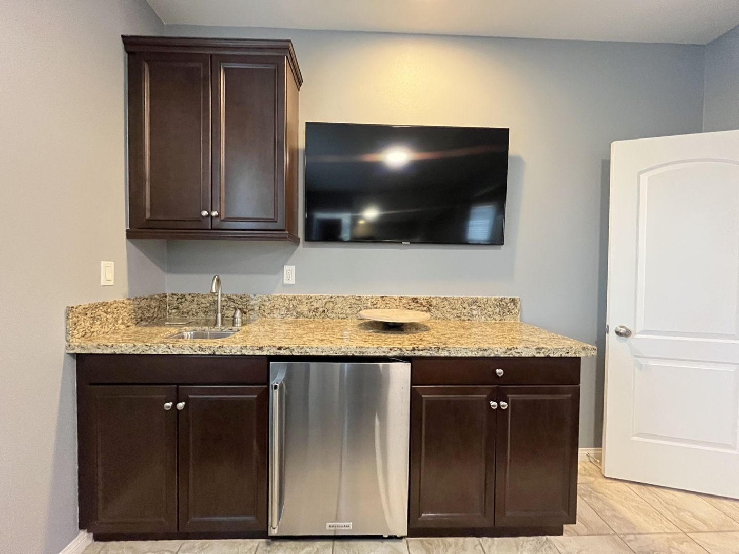 26297 Santiago Canyon Rd. - Corona - California - 5 bed, 4.5 bath rental property