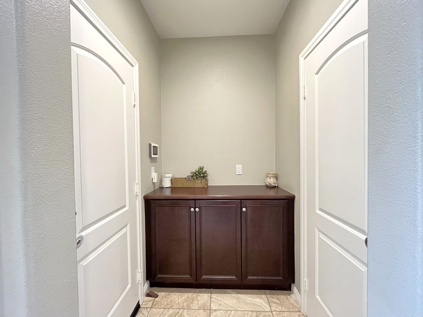 26297 Santiago Canyon Rd. - Corona - California - 5 bed, 4.5 bath rental property