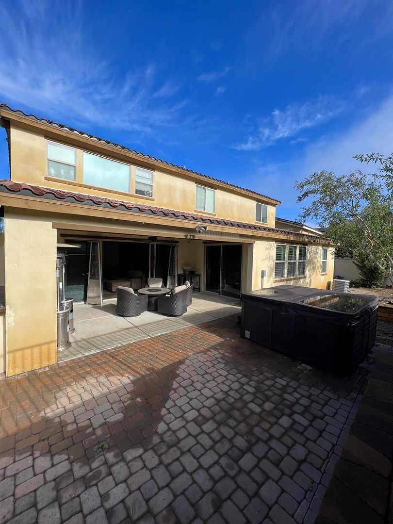 26297 Santiago Canyon Rd. - Corona - California - 5 bed, 5 bath rental property