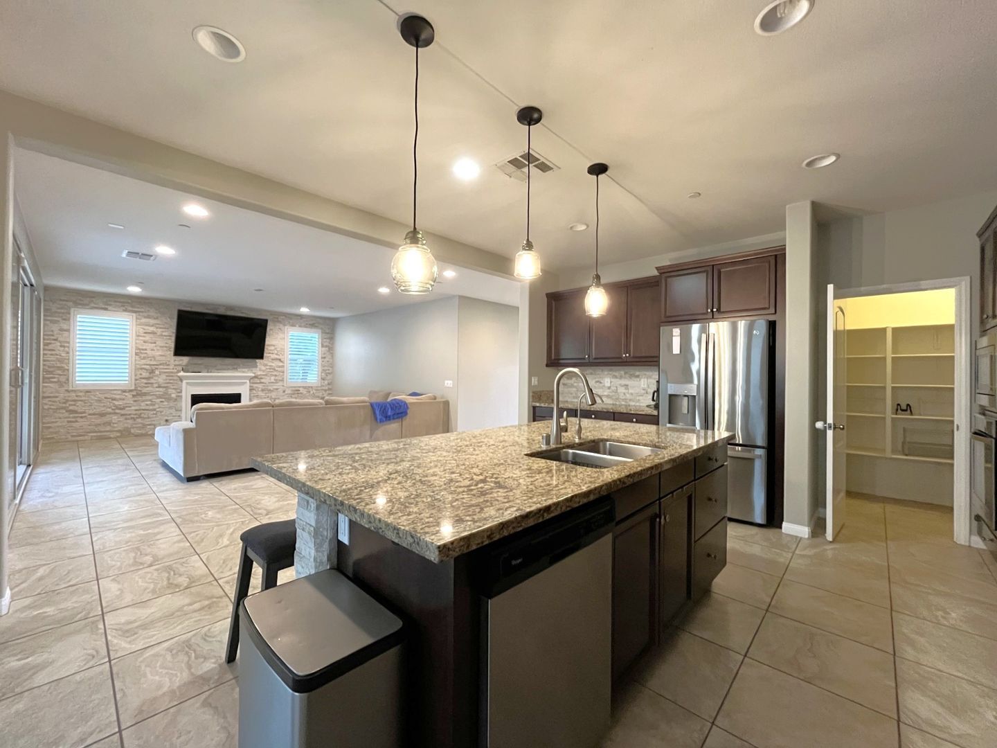 26297 Santiago Canyon Rd. - Corona - California - 5 bed, 4.5 bath rental property