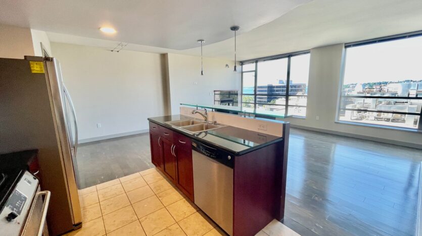 2929 1st Ave Apt 701 - Seattle - Washington - 1 bed, 1 bath rental property