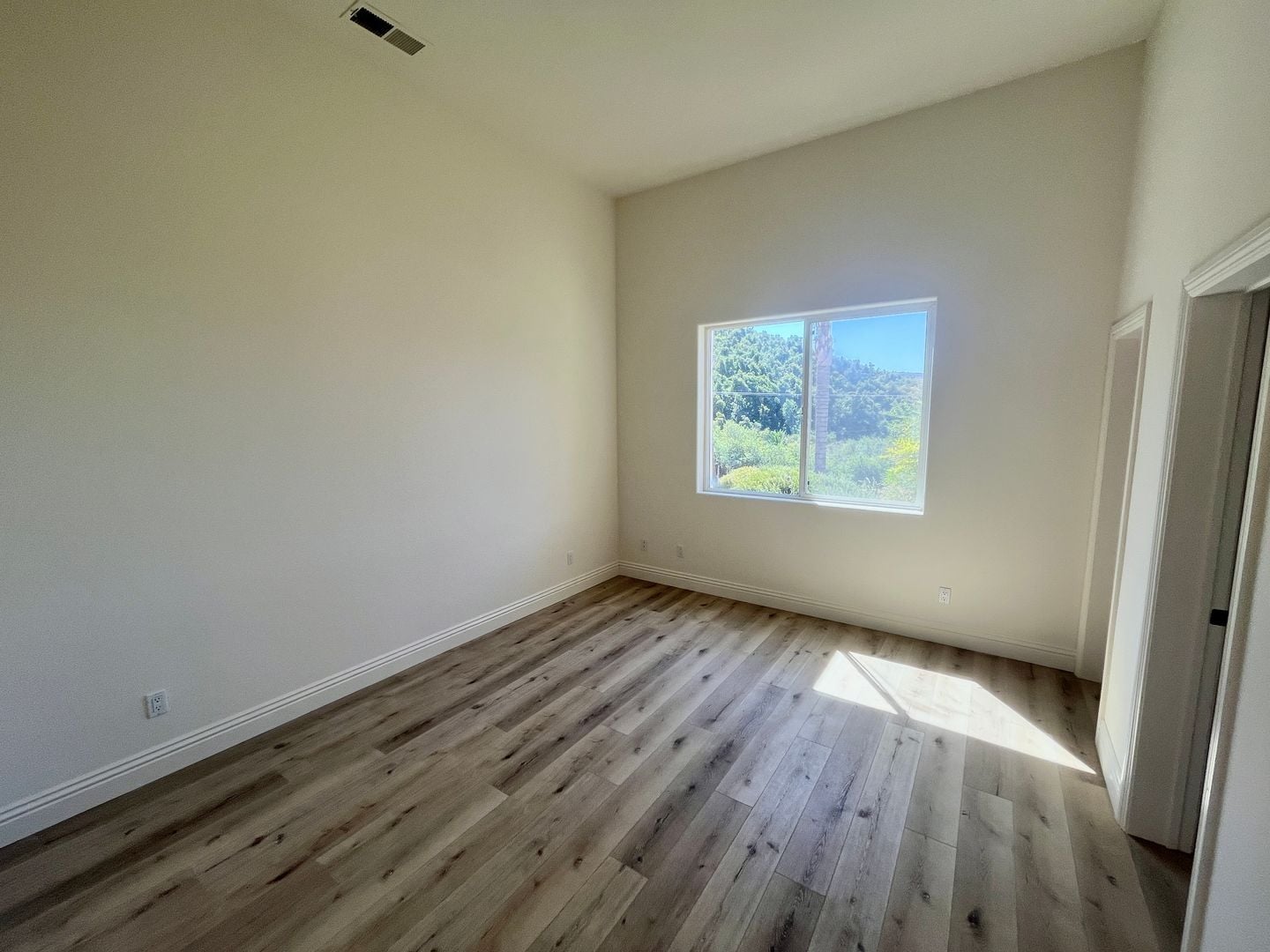 29763 Reza Court - Vista - California - 6 bed, 5.5 bath rental property