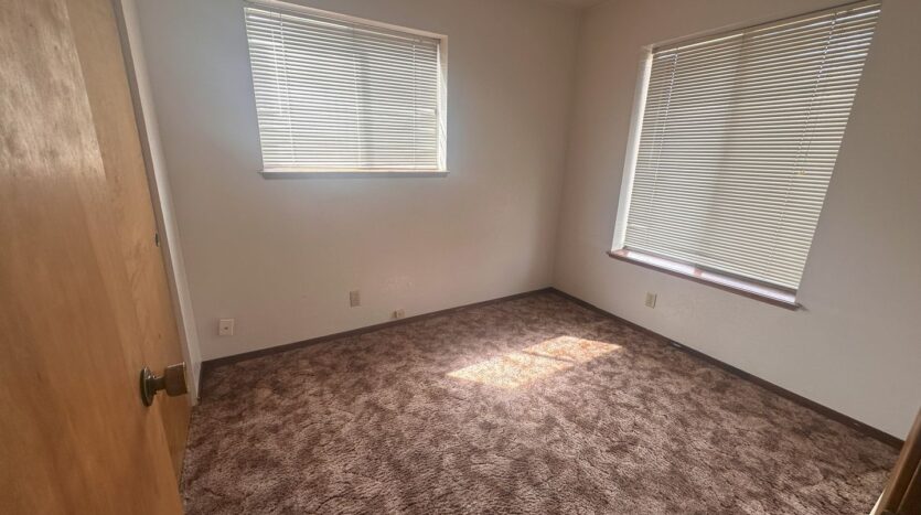 304 Richmond Road Unit B - Susanville - California - 2 bed, 1 bath rental property
