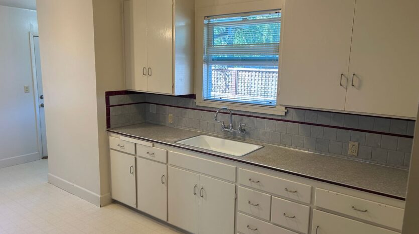 308 Springdale Street  - Sebastopol - California - 1 bed, 1 bath rental property