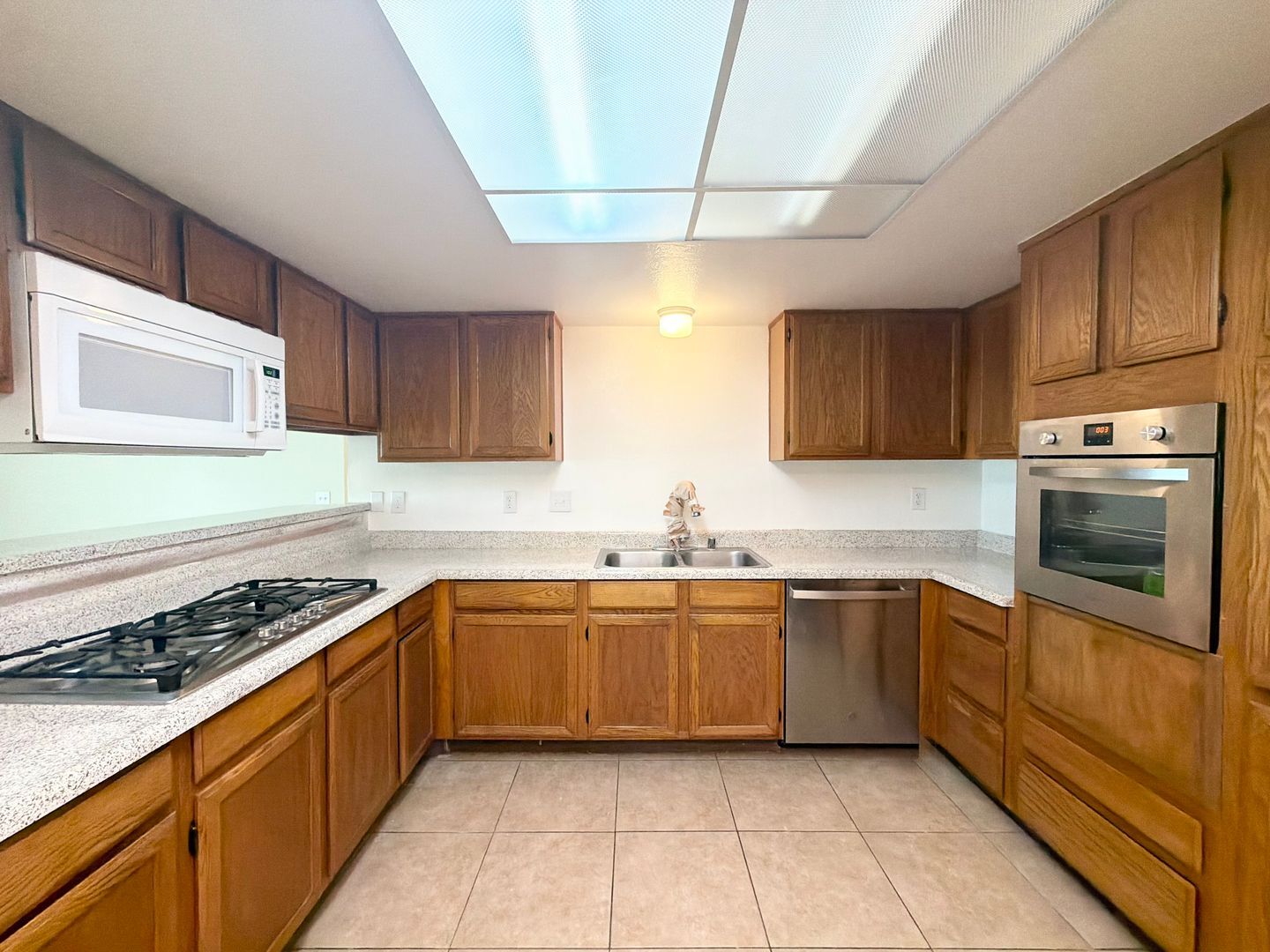 32530 Monte Vista - A - Cathedral City - California - 2 bed, 2 bath rental property
