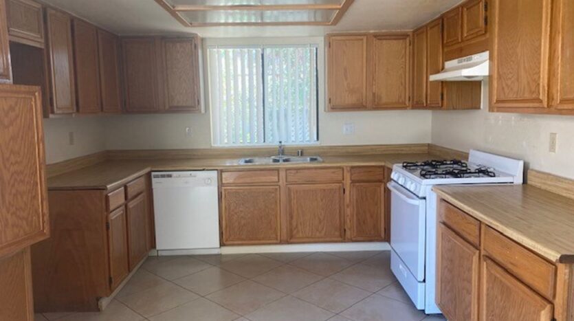 32881 Navajo Trl - 3 - Cathedral City - California - 3 bed, 2 bath rental property