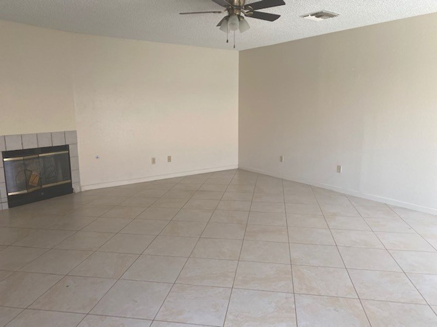 32881 Navajo Trl - 3 - Cathedral City - California - 3 bed, 2 bath rental property