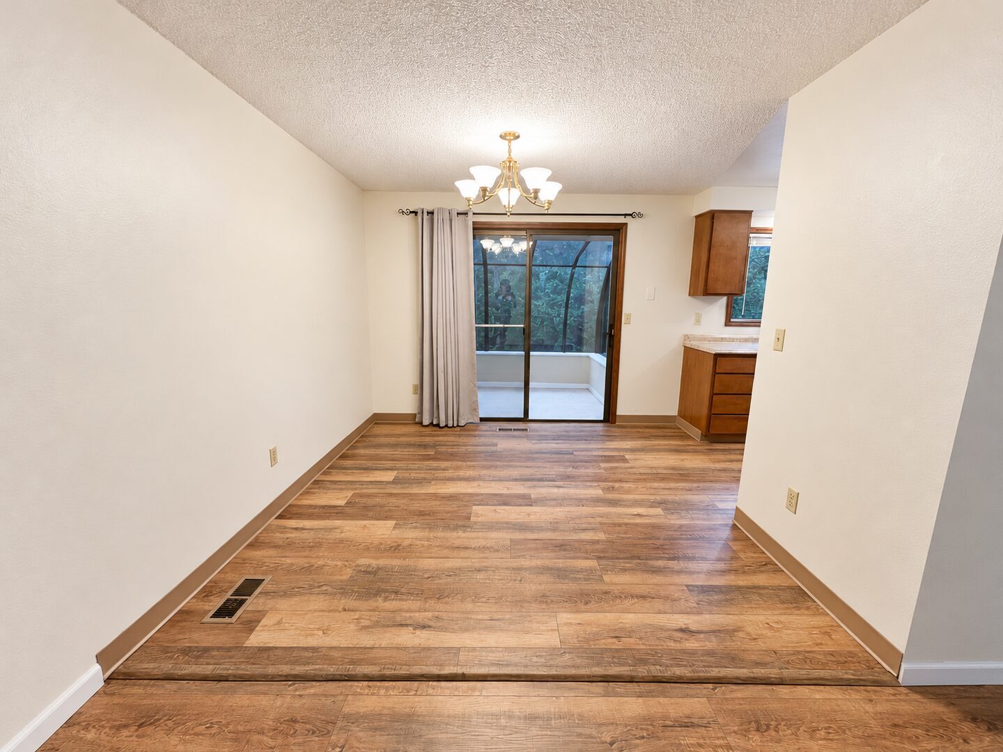 3428 SE 12th St.  - Gresham - Oregon - 3 bed, 2 bath rental property