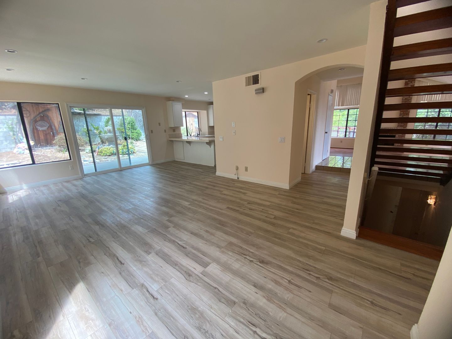 6709 Corie Ln - California - 4 bed, 3.5 bath rental property
