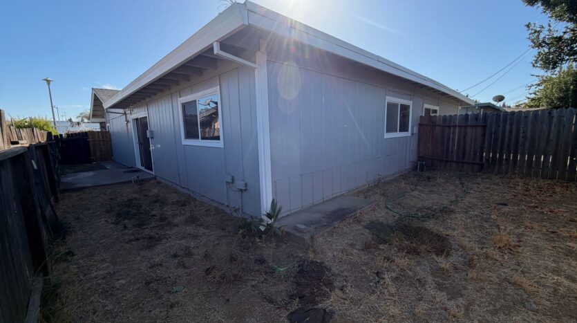 3612 S Port Drive  - Sacramento - California - 2 bed, 1 bath rental property