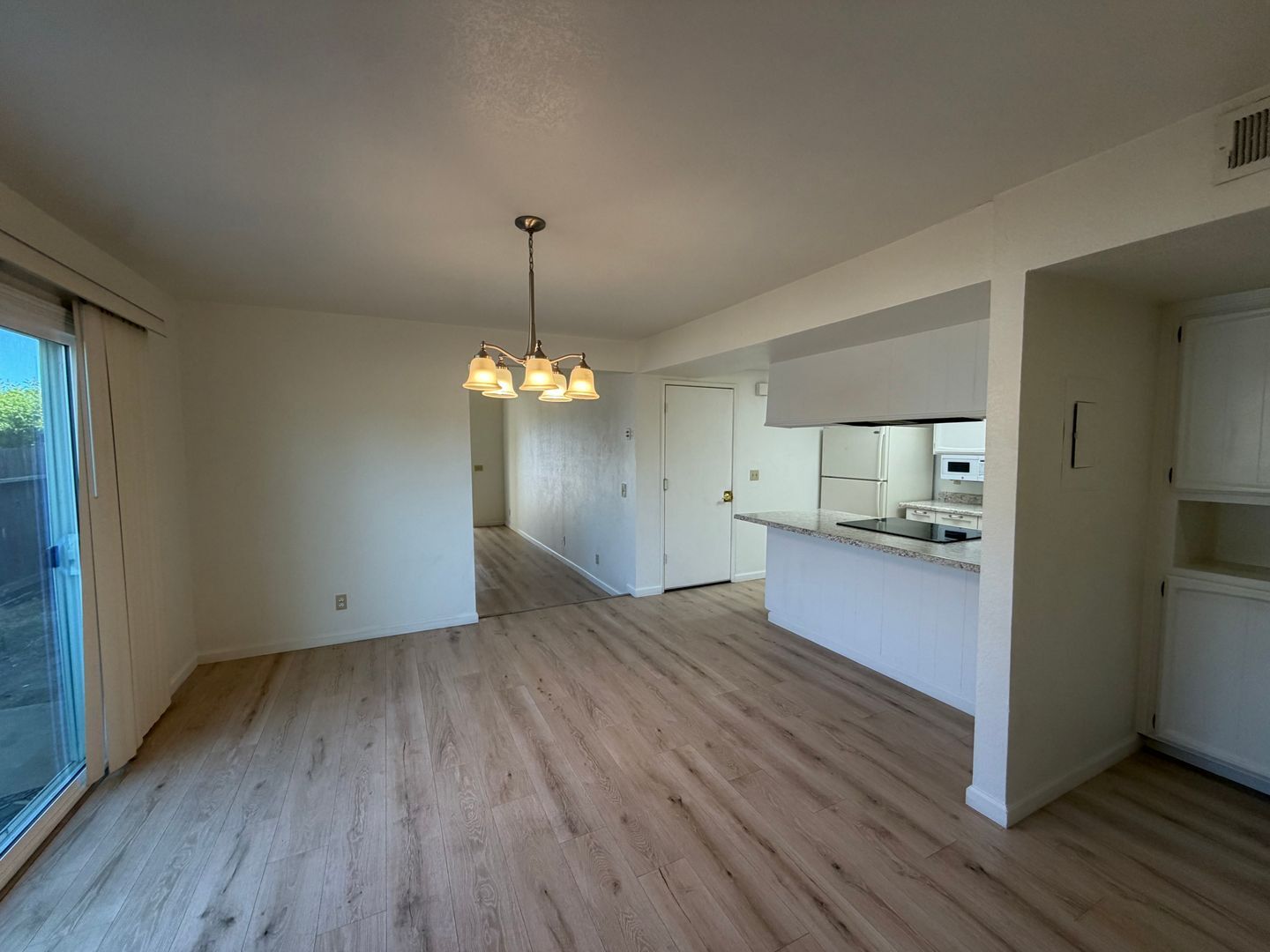 3612 S Port Drive  - Sacramento - California - 2 bed, 1 bath rental property